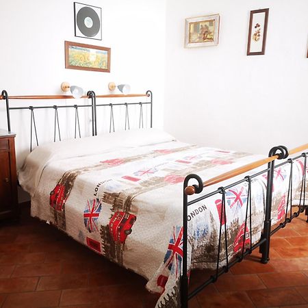 Appartamento Tipico In Centro Storico أوربينو المظهر الخارجي الصورة