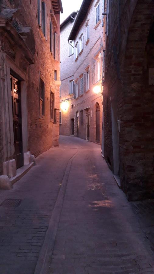 Appartamento Tipico In Centro Storico أوربينو المظهر الخارجي الصورة